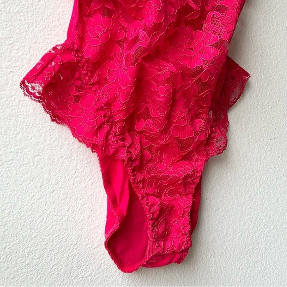 NWT Vintage Victoria's Secret Gold Label Red Lace Bodysuit Size 36C - Picture 7 of 15